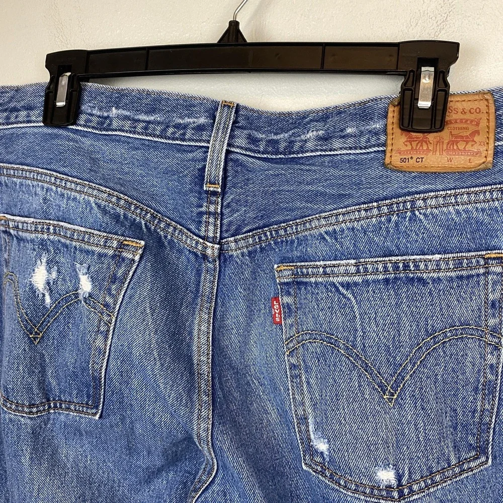 Levi's 501 CT Jeans Mens 31x32 Blue Distressed‎ Tapered Button Fly 17804-0073